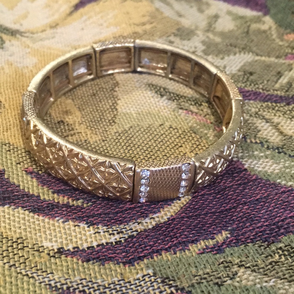 Lia Sophia stretchy gold and rhinestone bracelet